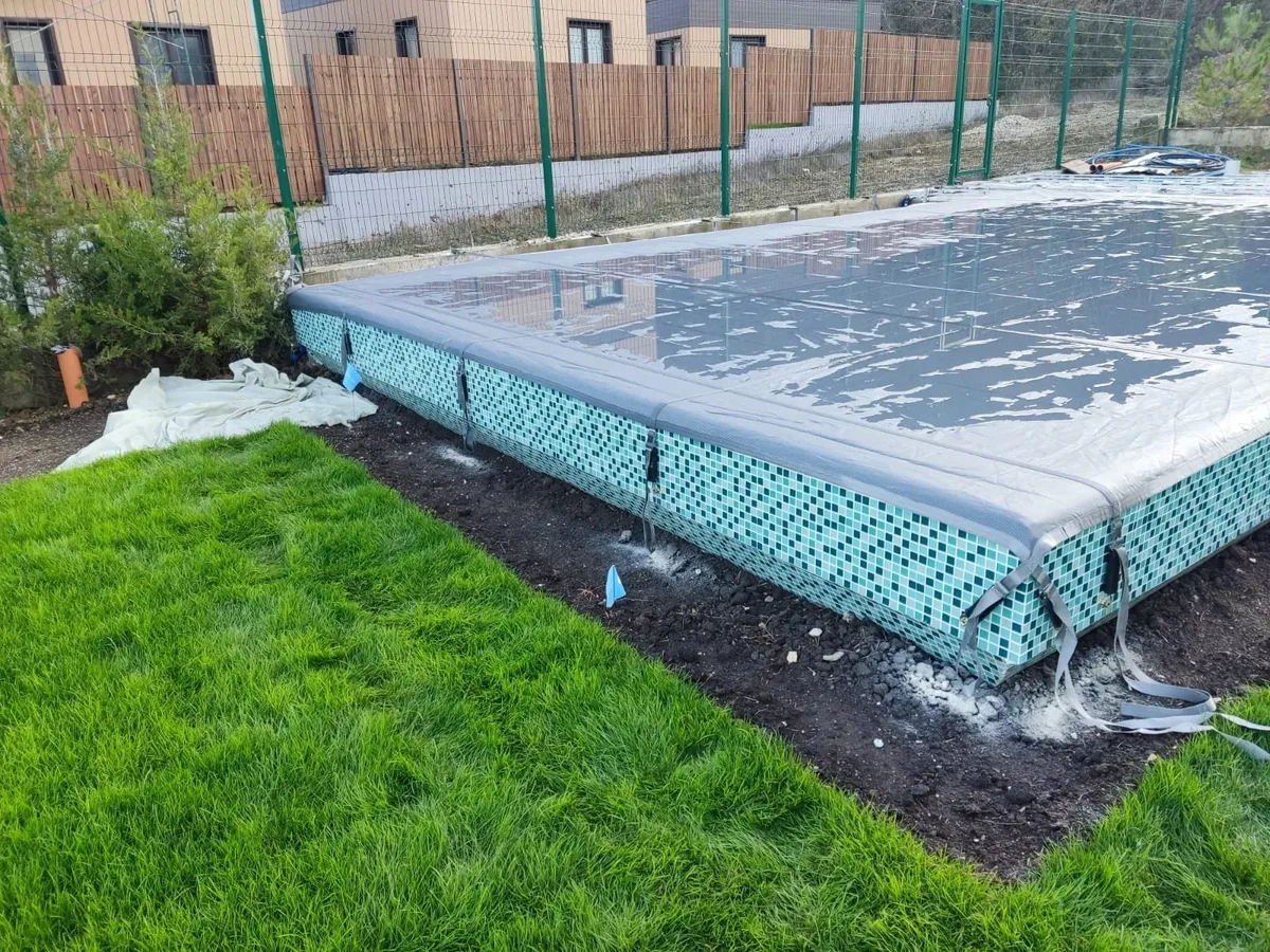 Батутное покрывало на бассейне в Новокузнецке