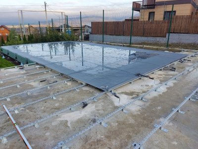 Монтаж террасного настила из металлической подсистемы с отражающим покрытием